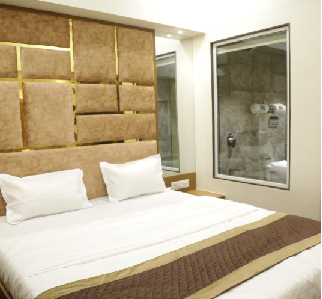 M Residency Hotel | Deluxe Room 